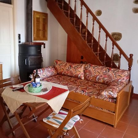 Secret Garden Apartment นาฟปลิโอ ภายนอก รูปภาพ